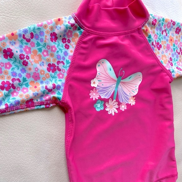 2T UV Skinz UPF 50+ Rashguard, 3/4 Raglan Sleeve, Butterfly Floral, Bright Pink - Picture 5 of 8